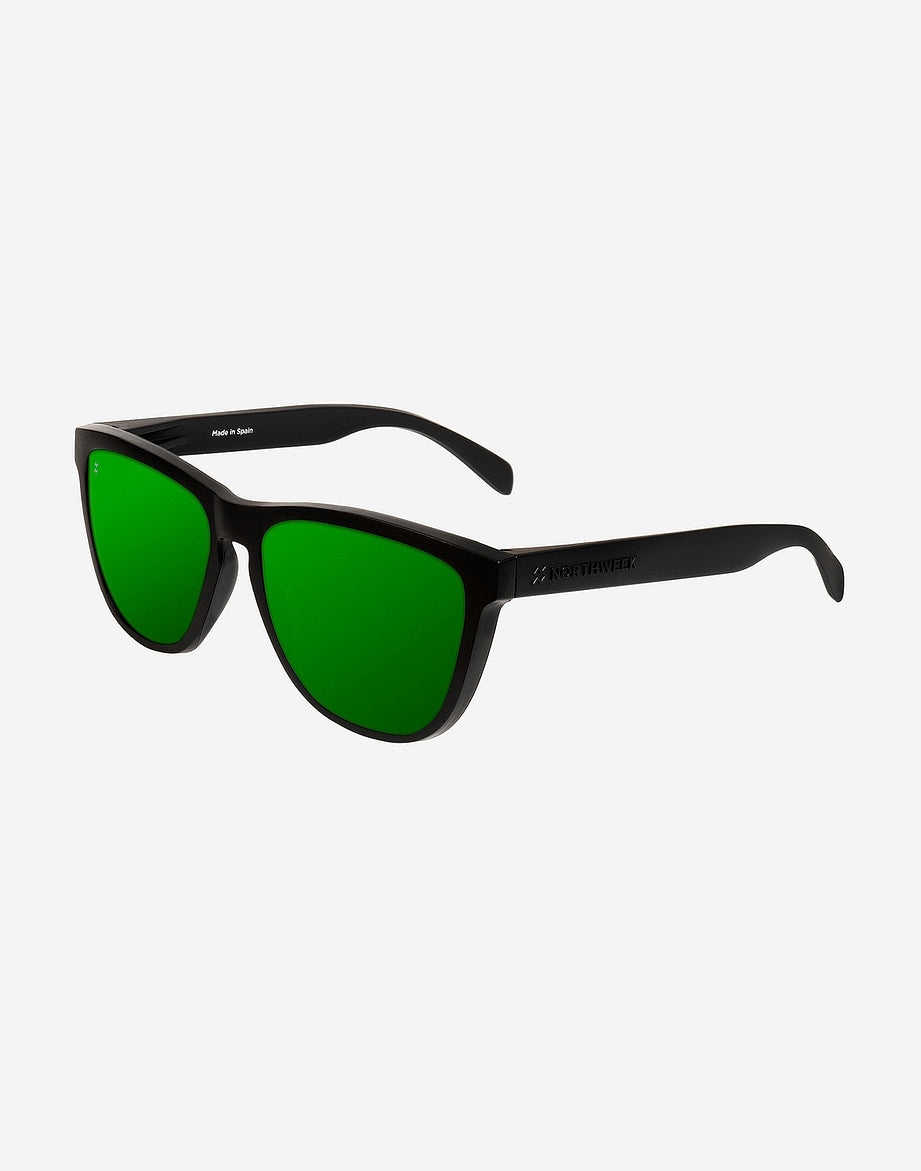 Regular Polarized Matte Black Emerald